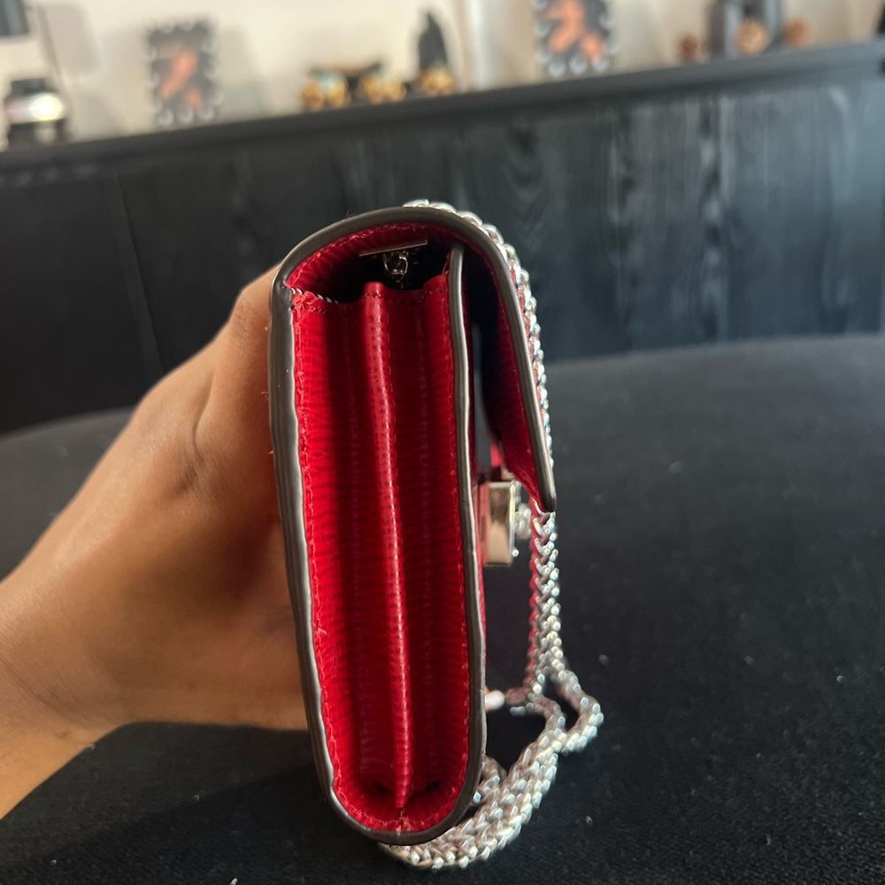 Henri Bendel Red Wallet on Chain - Picture 6 of 8